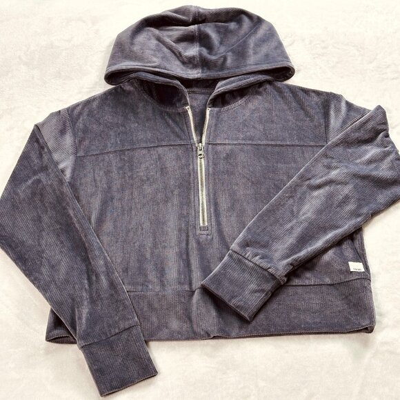 Vuori Womens Haven Half Zip Hoodie Dusty Blue Velour Cropped Sz XS Ribbed - Picture 8 of 9